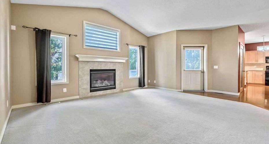 100 Hawkmere Way, Chestermere, Alberta T1X0C7, 3 Bedrooms Bedrooms, ,3 BathroomsBathrooms,Residential,For Sale,Hawkmere,A2326832