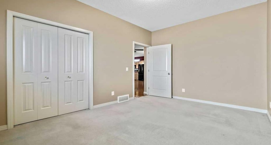 100 Hawkmere Way, Chestermere, Alberta T1X0C7, 3 Bedrooms Bedrooms, ,3 BathroomsBathrooms,Residential,For Sale,Hawkmere,A2326832