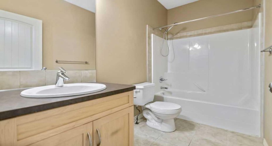 100 Hawkmere Way, Chestermere, Alberta T1X0C7, 3 Bedrooms Bedrooms, ,3 BathroomsBathrooms,Residential,For Sale,Hawkmere,A2326832