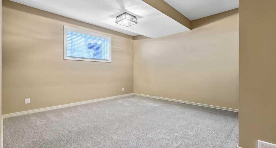 100 Hawkmere Way, Chestermere, Alberta T1X0C7, 3 Bedrooms Bedrooms, ,3 BathroomsBathrooms,Residential,For Sale,Hawkmere,A2326832