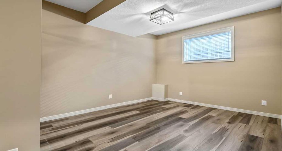 100 Hawkmere Way, Chestermere, Alberta T1X0C7, 3 Bedrooms Bedrooms, ,3 BathroomsBathrooms,Residential,For Sale,Hawkmere,A2326832