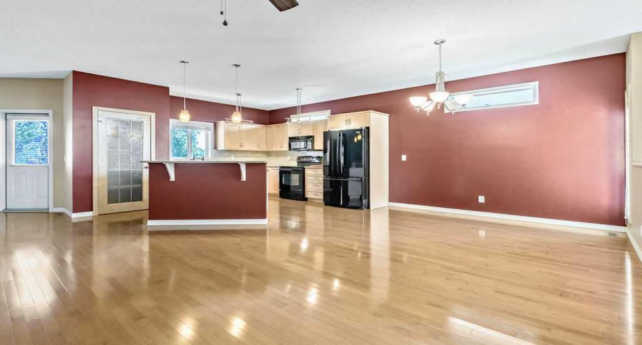 100 Hawkmere Way, Chestermere, Alberta T1X0C7, 3 Bedrooms Bedrooms, ,3 BathroomsBathrooms,Residential,For Sale,Hawkmere,A2326832