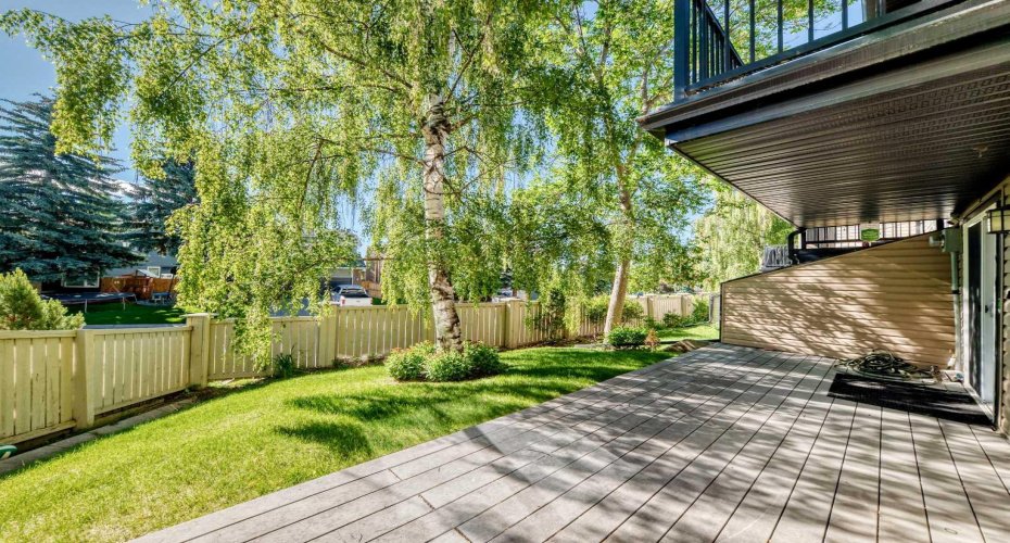 448 Strathcona Drive, Calgary, Alberta T3H 1M3, 3 Bedroom Bedrooms, 0 ,3 BathroomBathrooms,Residential,For Sale,Strathcona,0,A2326849
