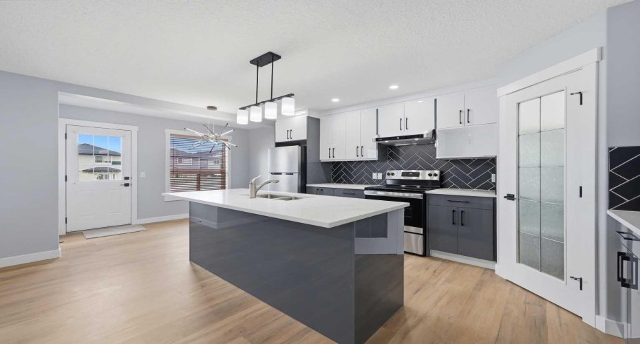 38 Saddleland Crescent, Calgary, Alberta T3J 5K5, 6 Bedroom Bedrooms, 0 ,4 BathroomBathrooms,Residential,For Sale,Saddleland,0,A2327157