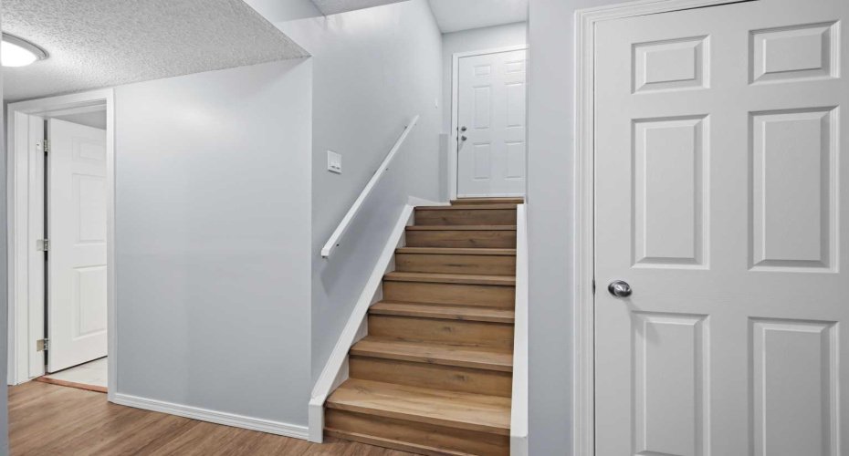 38 Saddleland Crescent, Calgary, Alberta T3J 5K5, 6 Bedroom Bedrooms, 0 ,4 BathroomBathrooms,Residential,For Sale,Saddleland,0,A2327157