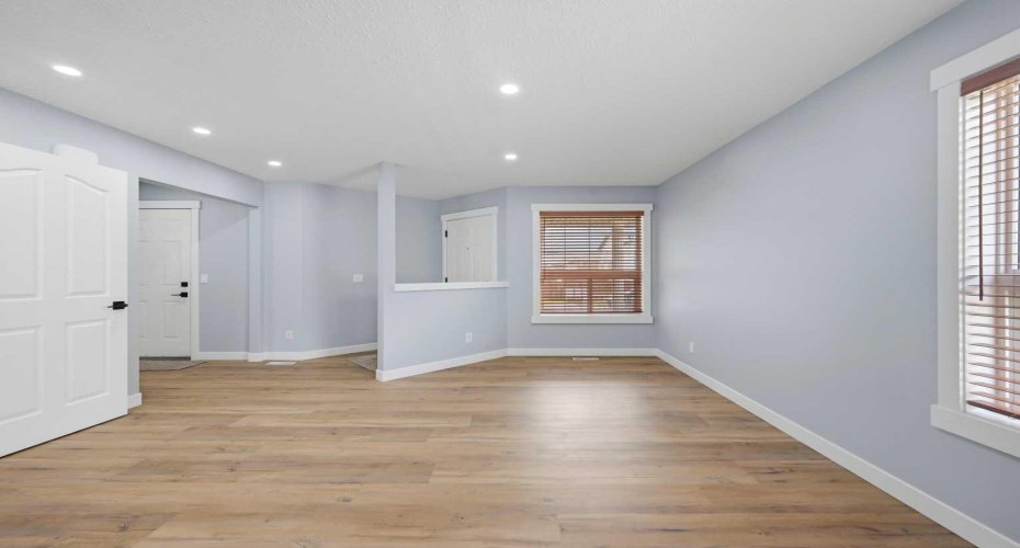 38 Saddleland Crescent, Calgary, Alberta T3J 5K5, 6 Bedroom Bedrooms, 0 ,4 BathroomBathrooms,Residential,For Sale,Saddleland,0,A2327157