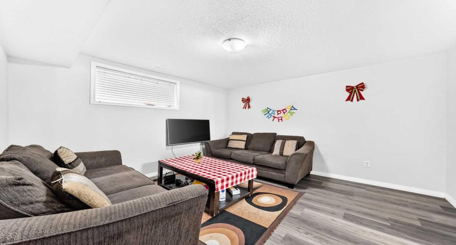 24 Taralake Road, Calgary, Alberta T3J 0B1, 6 Bedroom Bedrooms, 0 ,4 BathroomBathrooms,Residential,For Sale,Taralake,0,A2327189