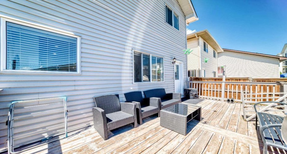 24 Taralake Road, Calgary, Alberta T3J 0B1, 6 Bedroom Bedrooms, 0 ,4 BathroomBathrooms,Residential,For Sale,Taralake,0,A2327189