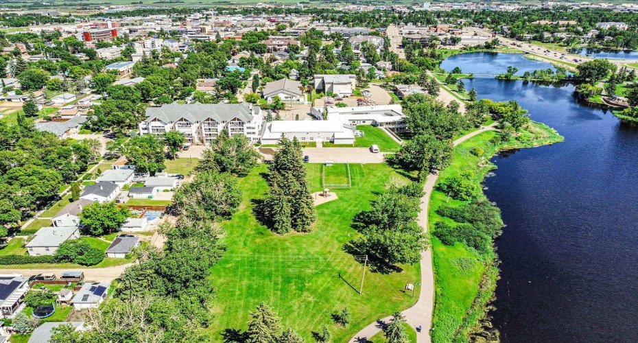 5419 49 Avenue, Camrose, Alberta T4V 0N6, 2 Bedroom Bedrooms, 0 ,2 BathroomBathrooms,Residential,For Sale,49,0,A2327192
