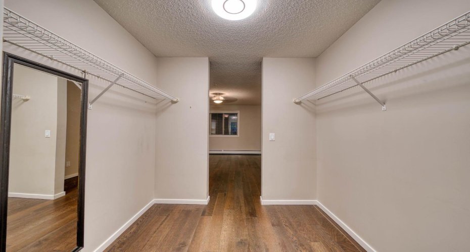 290 Shawville Way, Calgary, Alberta T2Y 3Z9, 2 Bedroom Bedrooms, 0 ,2 BathroomBathrooms,Residential,For Sale,Shawville,0,A2327193