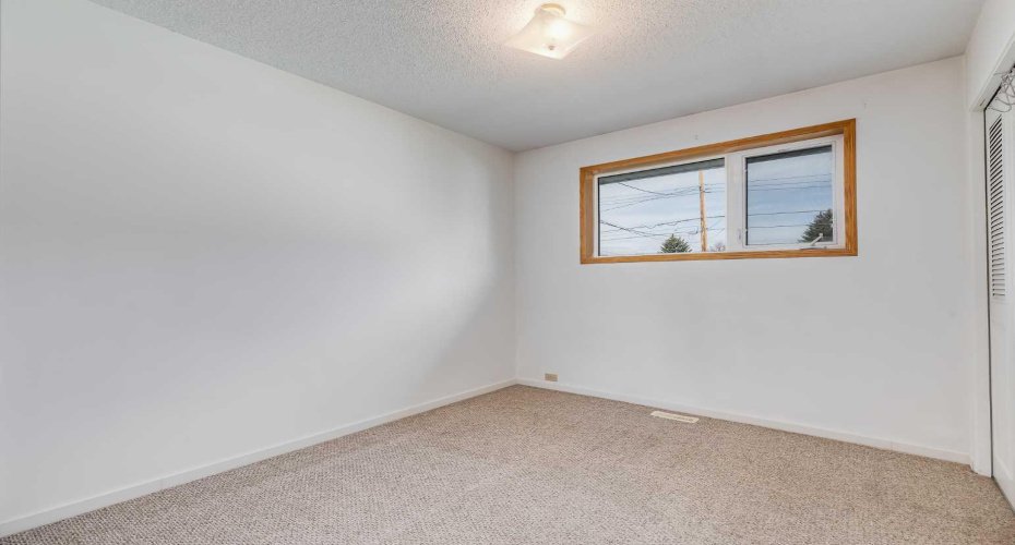 248 Huntcroft Road, Calgary, Alberta T2K 4E2, 4 Bedroom Bedrooms, 0 ,2 BathroomBathrooms,Residential,For Sale,Huntcroft,0,A2327194