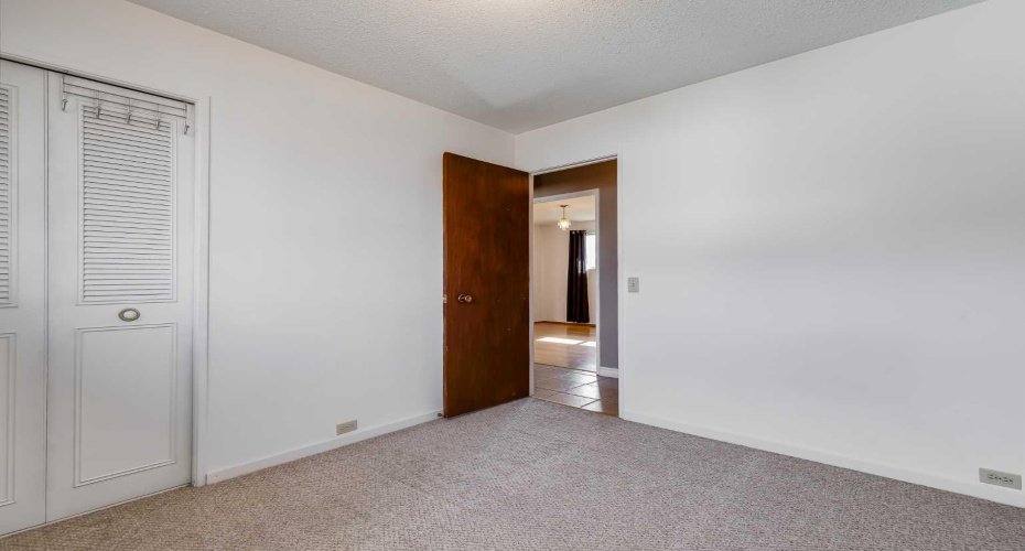 248 Huntcroft Road, Calgary, Alberta T2K 4E2, 4 Bedroom Bedrooms, 0 ,2 BathroomBathrooms,Residential,For Sale,Huntcroft,0,A2327194