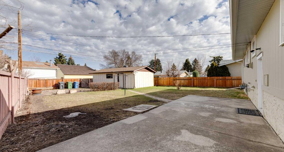 248 Huntcroft Road, Calgary, Alberta T2K 4E2, 4 Bedroom Bedrooms, 0 ,2 BathroomBathrooms,Residential,For Sale,Huntcroft,0,A2327194