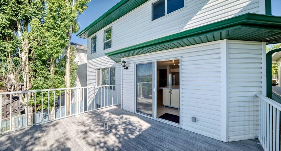 65 Tuscarora Place, Calgary, Alberta T3L2G1, 3 Bedroom Bedrooms, 0 ,4 BathroomBathrooms,Residential,For Sale,Tuscarora,0,A2327196