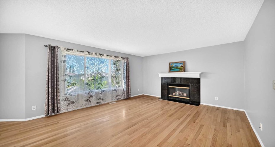 65 Tuscarora Place, Calgary, Alberta T3L2G1, 3 Bedroom Bedrooms, 0 ,4 BathroomBathrooms,Residential,For Sale,Tuscarora,0,A2327196