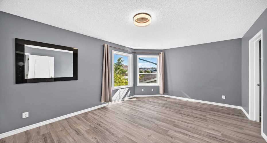65 Tuscarora Place, Calgary, Alberta T3L2G1, 3 Bedroom Bedrooms, 0 ,4 BathroomBathrooms,Residential,For Sale,Tuscarora,0,A2327196