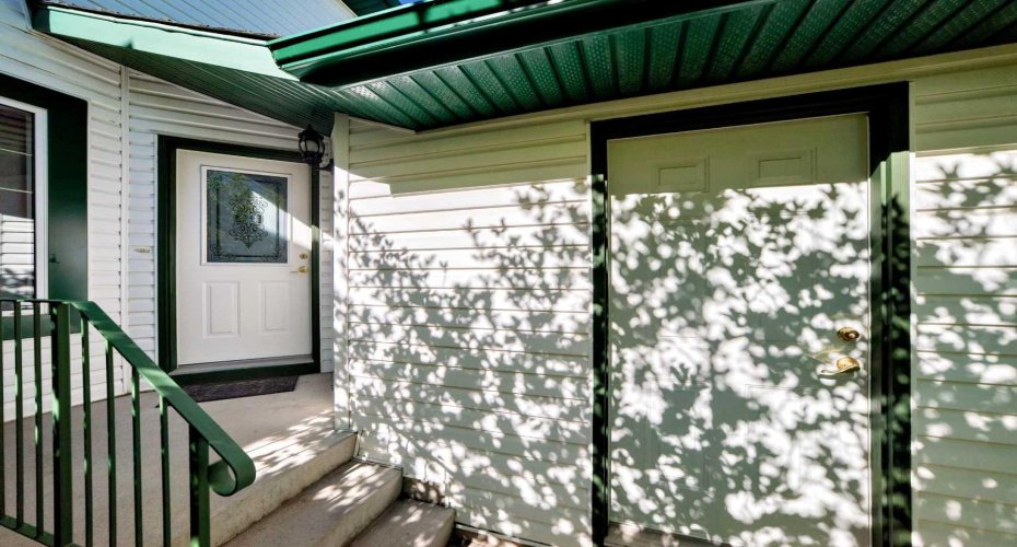 65 Tuscarora Place, Calgary, Alberta T3L2G1, 3 Bedroom Bedrooms, 0 ,4 BathroomBathrooms,Residential,For Sale,Tuscarora,0,A2327196