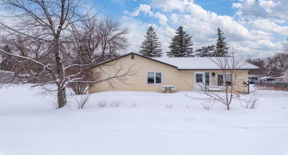 1st Street West, Lashburn, Saskatchewan S0M 1H0, 4 Bedroom Bedrooms, 0 ,2 BathroomBathrooms,Residential,For Sale,West,0,A2297576