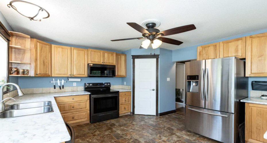 13 Green Valley Lane, Rural Clearwater County, Alberta T4T 2A1, 5 Bedroom Bedrooms, 0 ,3 BathroomBathrooms,Residential,For Sale,Green Valley,0,A2307121