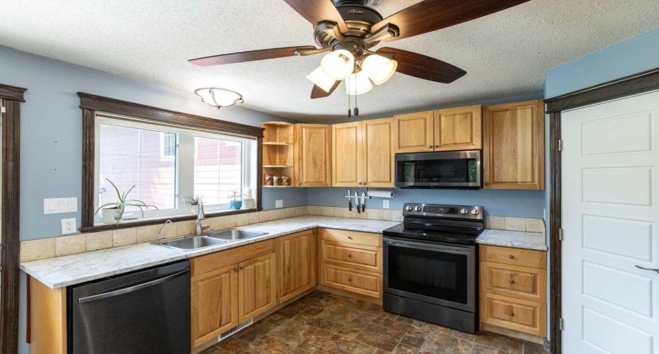 13 Green Valley Lane, Rural Clearwater County, Alberta T4T 2A1, 5 Bedroom Bedrooms, 0 ,3 BathroomBathrooms,Residential,For Sale,Green Valley,0,A2307121