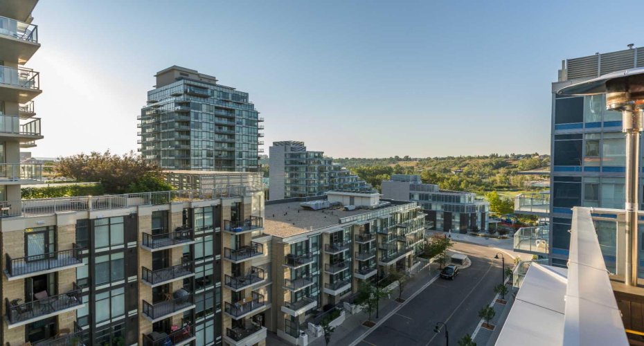 108 Waterfront Court, Calgary, Alberta T2P 1K7, 2 Bedroom Bedrooms, 0 ,2 BathroomBathrooms,Residential,For Sale,Waterfront,0,A2310001