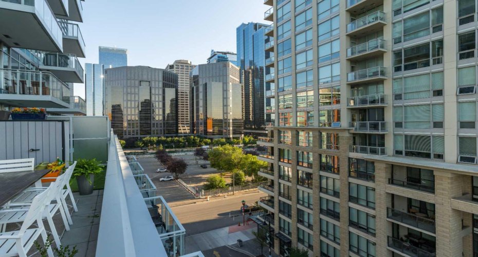 108 Waterfront Court, Calgary, Alberta T2P 1K7, 2 Bedroom Bedrooms, 0 ,2 BathroomBathrooms,Residential,For Sale,Waterfront,0,A2310001