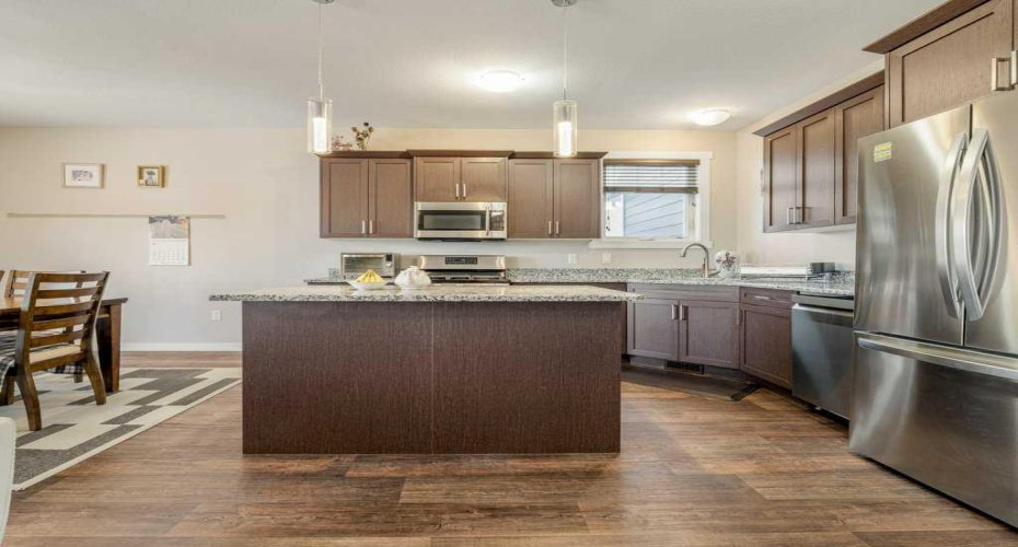 757 28 Street, Fort Macleod, Alberta T0L0Z0, 4 Bedroom Bedrooms, 0 ,3 BathroomBathrooms,Residential,For Sale,28,0,A2315404