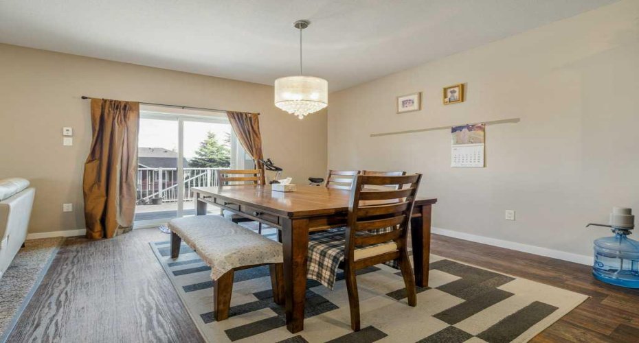 757 28 Street, Fort Macleod, Alberta T0L0Z0, 4 Bedroom Bedrooms, 0 ,3 BathroomBathrooms,Residential,For Sale,28,0,A2315404