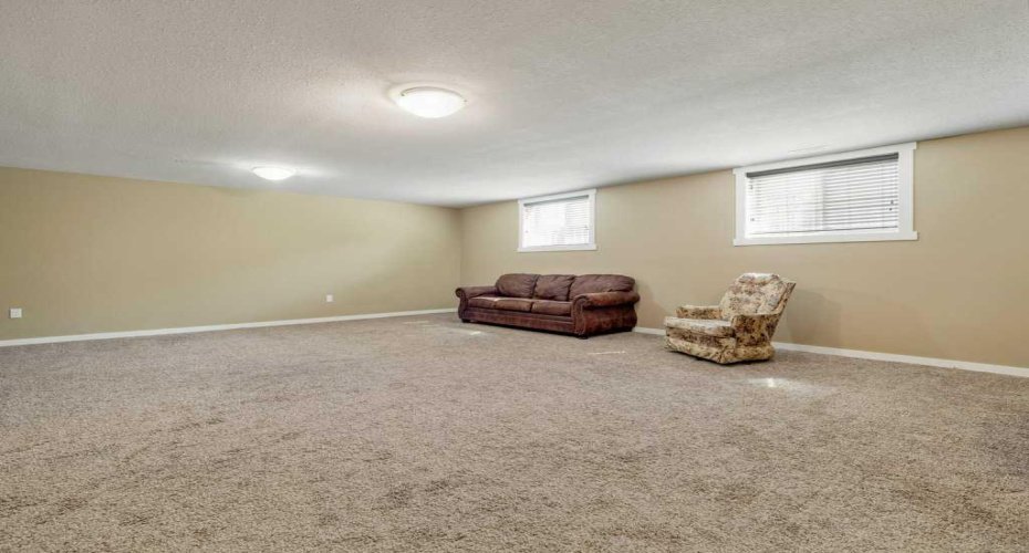 757 28 Street, Fort Macleod, Alberta T0L0Z0, 4 Bedroom Bedrooms, 0 ,3 BathroomBathrooms,Residential,For Sale,28,0,A2315404