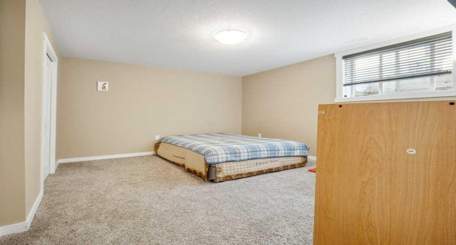 757 28 Street, Fort Macleod, Alberta T0L0Z0, 4 Bedroom Bedrooms, 0 ,3 BathroomBathrooms,Residential,For Sale,28,0,A2315404