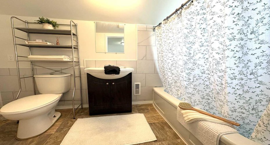 5129 48 Avenue, Ponoka, Alberta T4J 1J2, 3 Bedroom Bedrooms, 0 ,2 BathroomBathrooms,Residential,For Sale,48,0,A2315519