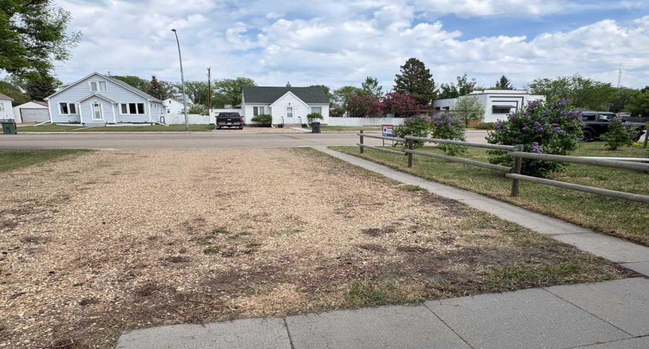 5129 48 Avenue, Ponoka, Alberta T4J 1J2, 3 Bedroom Bedrooms, 0 ,2 BathroomBathrooms,Residential,For Sale,48,0,A2315519