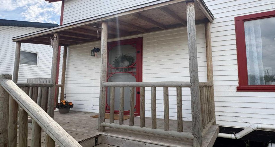 5129 48 Avenue, Ponoka, Alberta T4J 1J2, 3 Bedroom Bedrooms, 0 ,2 BathroomBathrooms,Residential,For Sale,48,0,A2315519