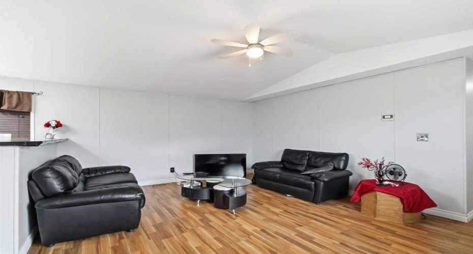 269 MCKINLAY Crescent, Fort McMurray, Alberta T9K2M9, 3 Bedroom Bedrooms, 0 ,2 BathroomBathrooms,Residential,For Sale,MCKINLAY,0,A2316879