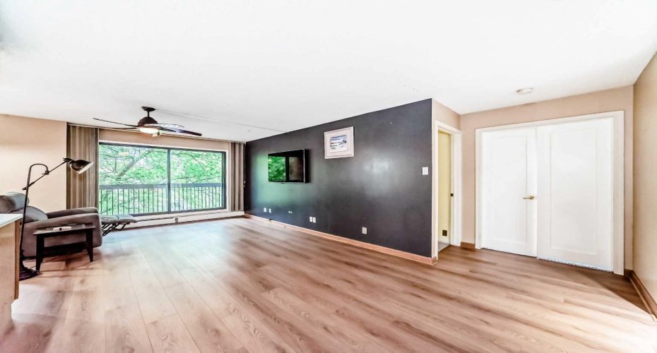 659 4 Avenue, Calgary, Alberta T2E 0J9, 2 Bedroom Bedrooms, 0 ,1 BathroomBathrooms,Residential,For Sale,4,0,A2318078