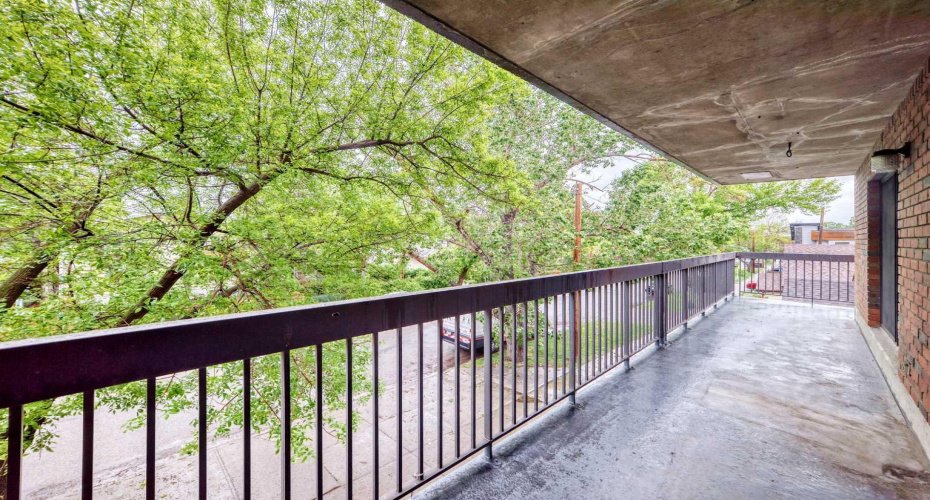 659 4 Avenue, Calgary, Alberta T2E 0J9, 2 Bedroom Bedrooms, 0 ,1 BathroomBathrooms,Residential,For Sale,4,0,A2318078
