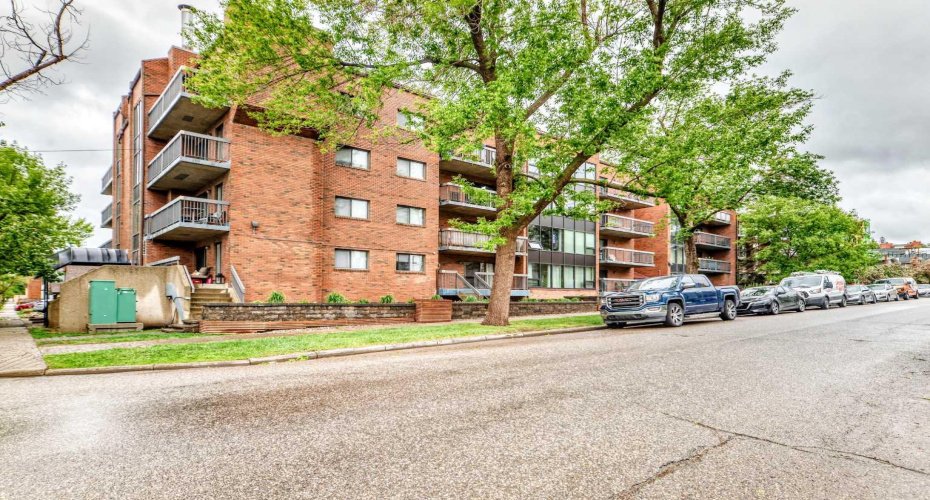 659 4 Avenue, Calgary, Alberta T2E 0J9, 2 Bedroom Bedrooms, 0 ,1 BathroomBathrooms,Residential,For Sale,4,0,A2318078
