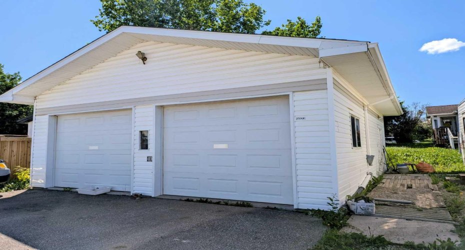 5023 46 Avenue, Spirit River, Alberta T0H 3G0, 2 Bedroom Bedrooms, 0 ,1 BathroomBathrooms,Residential,For Sale,46,0,A2326976