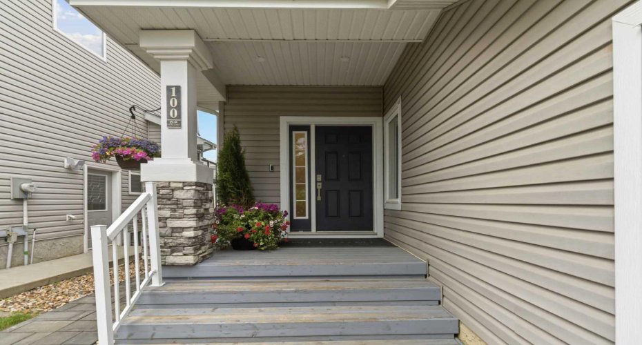 100 Dakin Drive, Fort McMurray, Alberta T9K 0Y5, 5 Bedroom Bedrooms, 0 ,4 BathroomBathrooms,Residential,For Sale,Dakin,0,A2326977