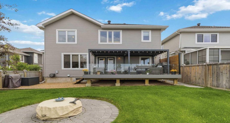 100 Dakin Drive, Fort McMurray, Alberta T9K 0Y5, 5 Bedroom Bedrooms, 0 ,4 BathroomBathrooms,Residential,For Sale,Dakin,0,A2326977