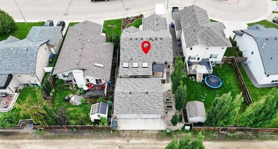 52 Irving Crescent, Red Deer, Alberta T4R 3R9, 4 Bedroom Bedrooms, 0 ,3 BathroomBathrooms,Residential,For Sale,Irving,0,A2326981