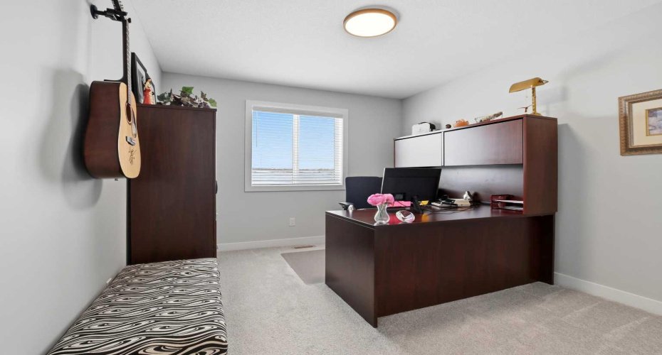 37 Toal Close, Red Deer, Alberta T4P 0W6, 3 Bedroom Bedrooms, 0 ,3 BathroomBathrooms,Residential,For Sale,Toal,0,A2327010