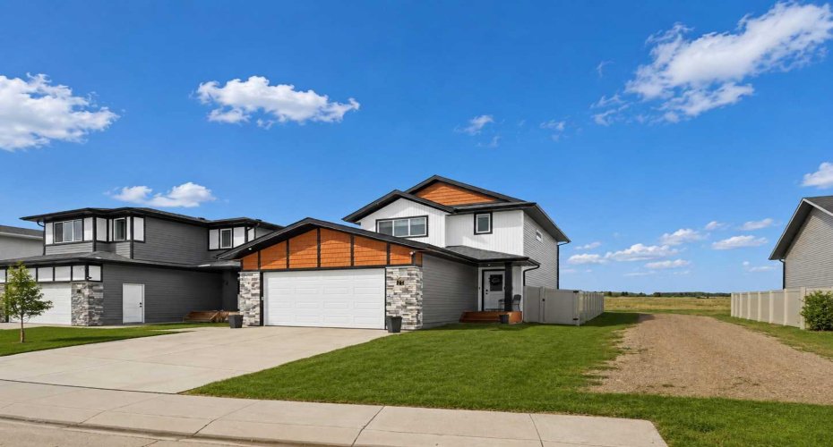 37 Toal Close, Red Deer, Alberta T4P 0W6, 3 Bedroom Bedrooms, 0 ,3 BathroomBathrooms,Residential,For Sale,Toal,0,A2327010