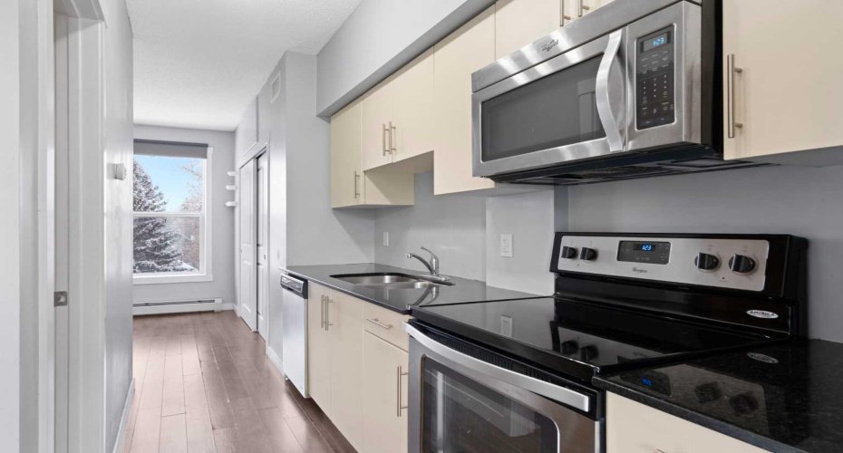 1740 9 Street, Calgary, Alberta T2M 4Z5, 1 Bedroom Bedrooms, 0 ,1 BathroomBathrooms,Residential,For Sale,9,0,A2327014