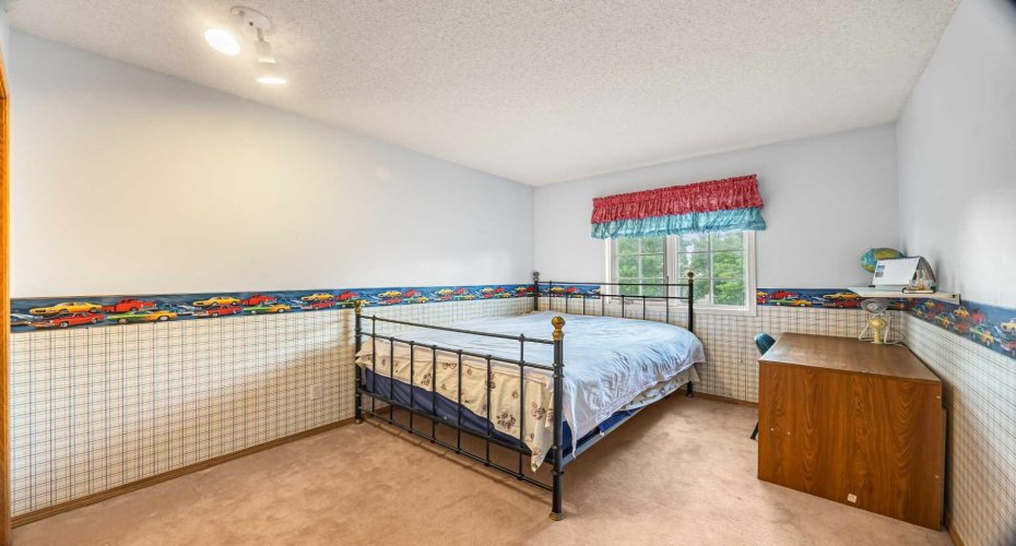 107 Hampshire Close, Calgary, Alberta T3A 4X9, 5 Bedroom Bedrooms, 0 ,4 BathroomBathrooms,Residential,For Sale,Hampshire,0,A2327029