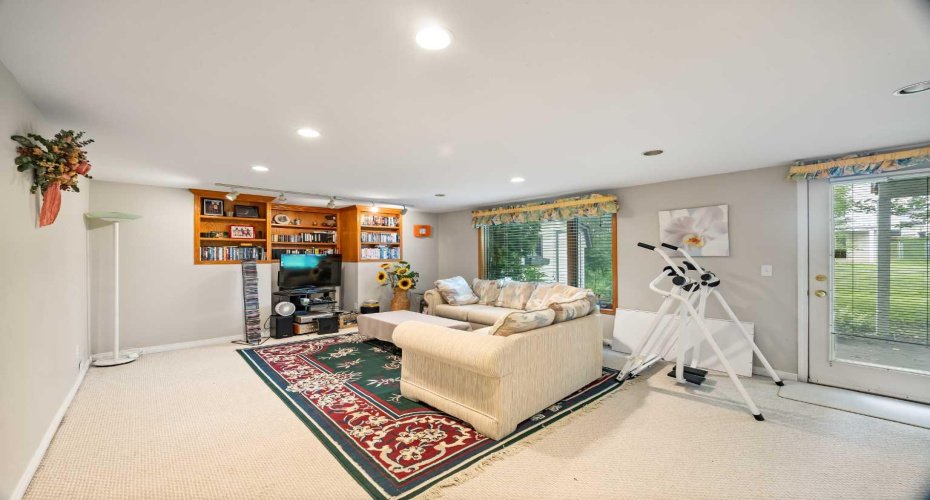 107 Hampshire Close, Calgary, Alberta T3A 4X9, 5 Bedroom Bedrooms, 0 ,4 BathroomBathrooms,Residential,For Sale,Hampshire,0,A2327029