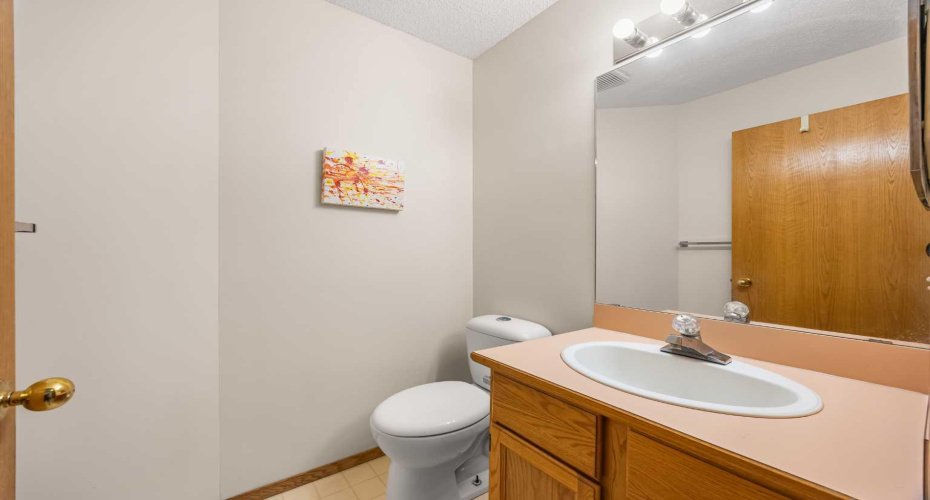 107 Hampshire Close, Calgary, Alberta T3A 4X9, 5 Bedroom Bedrooms, 0 ,4 BathroomBathrooms,Residential,For Sale,Hampshire,0,A2327029