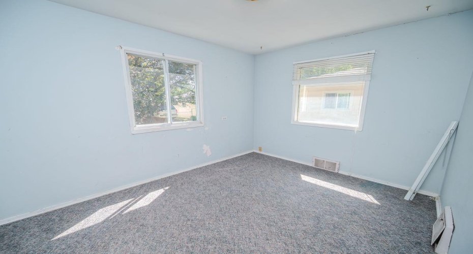 4241 41 Avenue, Red Deer, Alberta T4N 2Y1, 2 Bedroom Bedrooms, 0 ,1 BathroomBathrooms,Residential,For Sale,41,0,A2327043