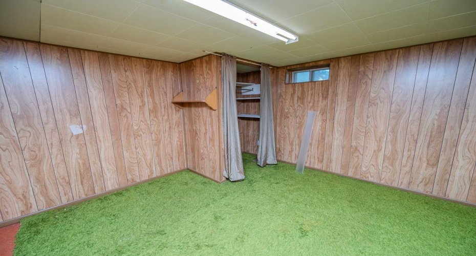 4241 41 Avenue, Red Deer, Alberta T4N 2Y1, 2 Bedroom Bedrooms, 0 ,1 BathroomBathrooms,Residential,For Sale,41,0,A2327043