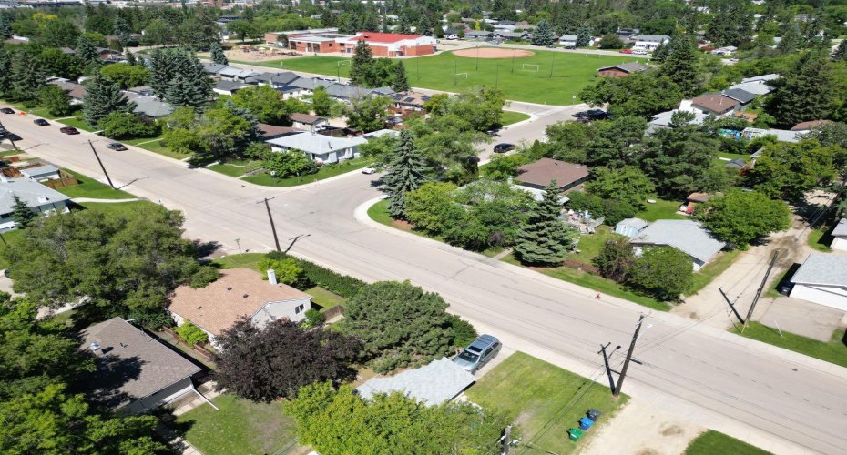 4241 41 Avenue, Red Deer, Alberta T4N 2Y1, 2 Bedroom Bedrooms, 0 ,1 BathroomBathrooms,Residential,For Sale,41,0,A2327043